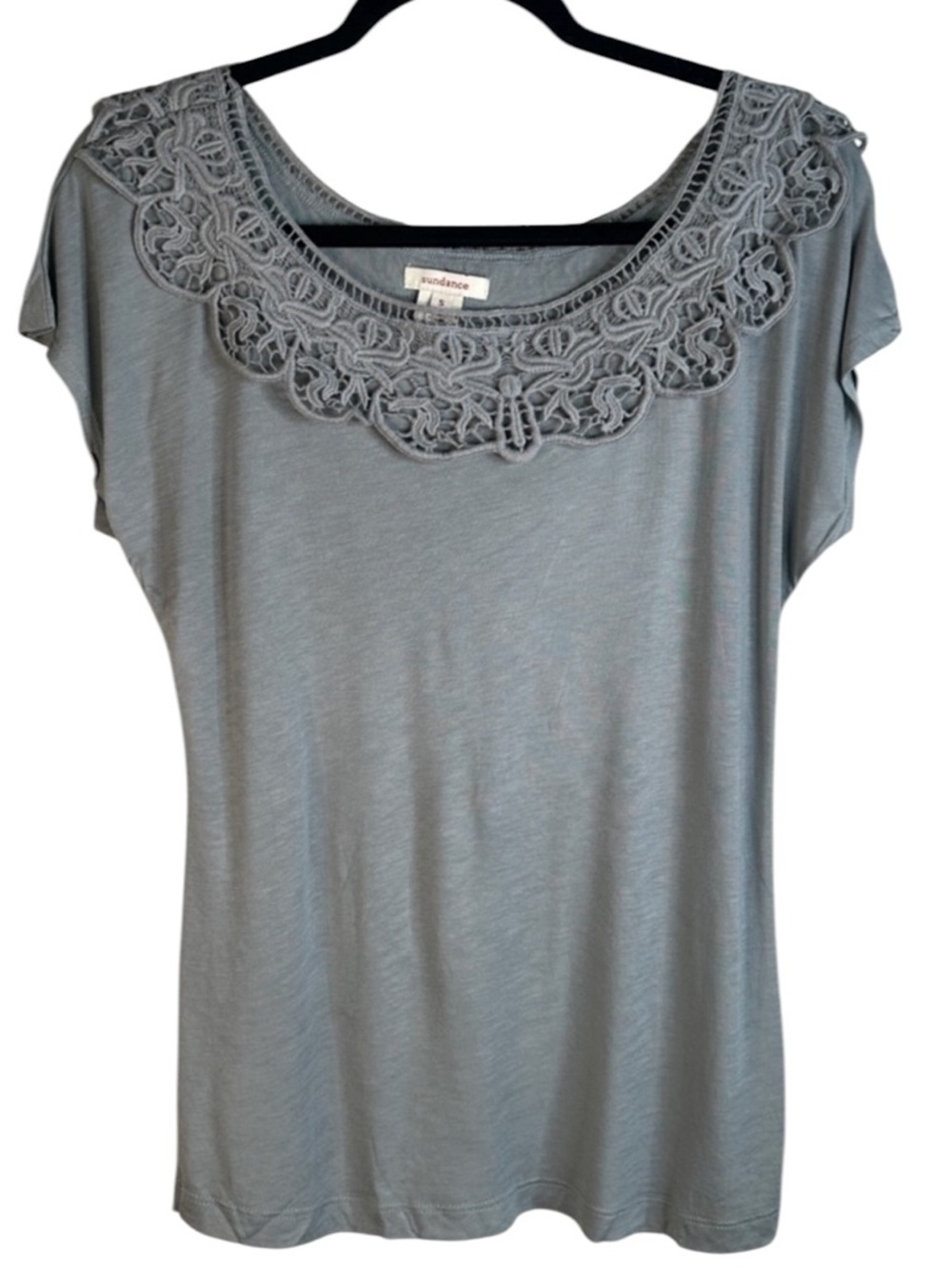 Sundance Gray Casual Boho Floral Embriodered Collar Short Sleeve Top Size Small